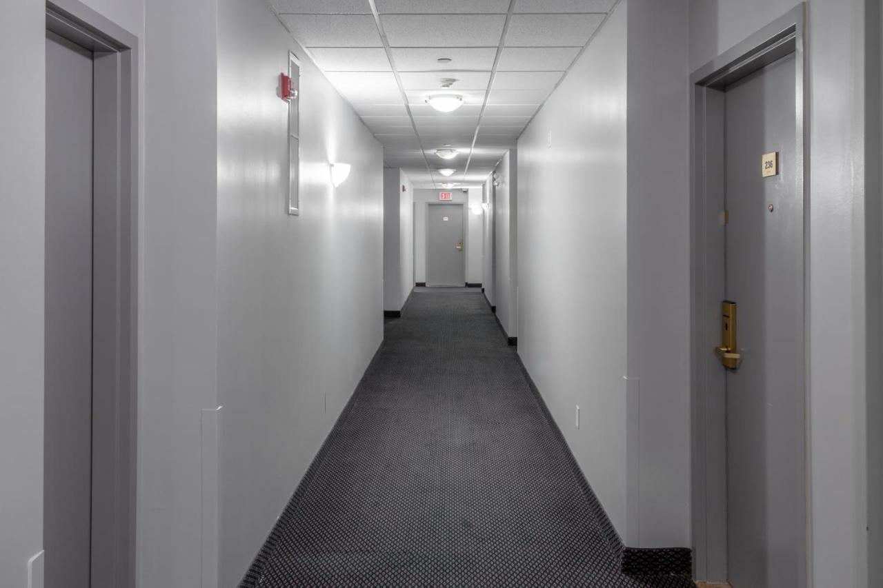 Premier Inn & Suites - Downtown Hamilton Eksteriør bilde