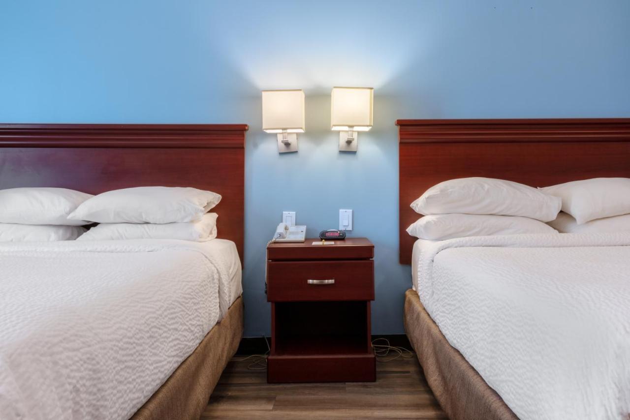 Premier Inn & Suites - Downtown Hamilton Eksteriør bilde